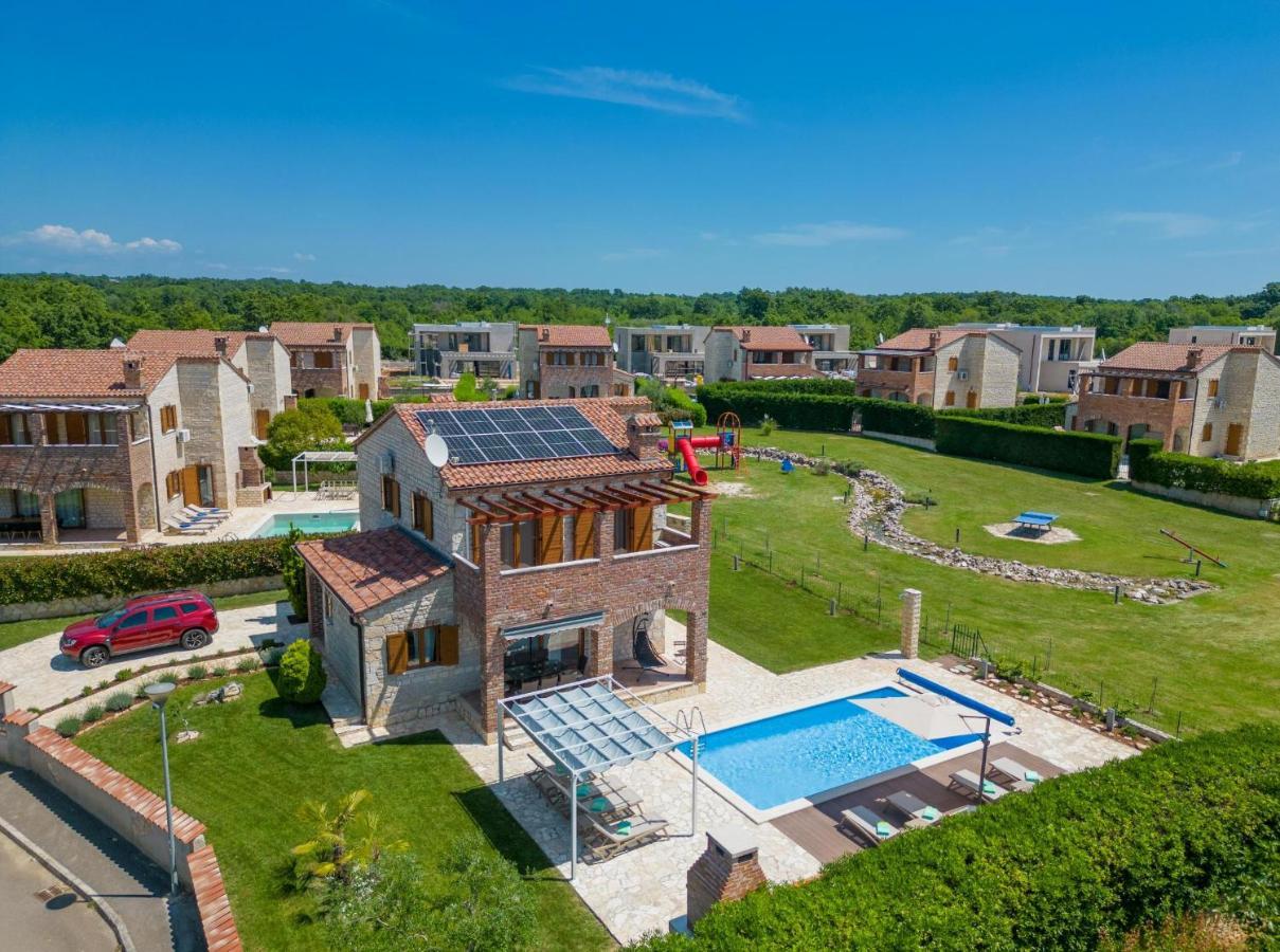 Paradis Villa Stone Queen With Heated Pool Butkovici  Ngoại thất bức ảnh